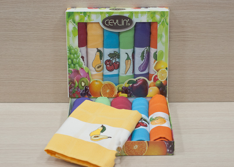 CEYLIN's - 8210-02